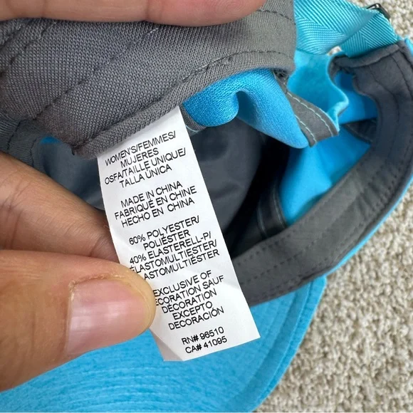 NWT Under Armour Women’s Blue Cap Hat One Size - Picture 6 of 9